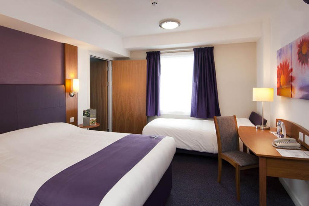 Premier Inn Inverness Centre - River Ness Oda fotoğraf