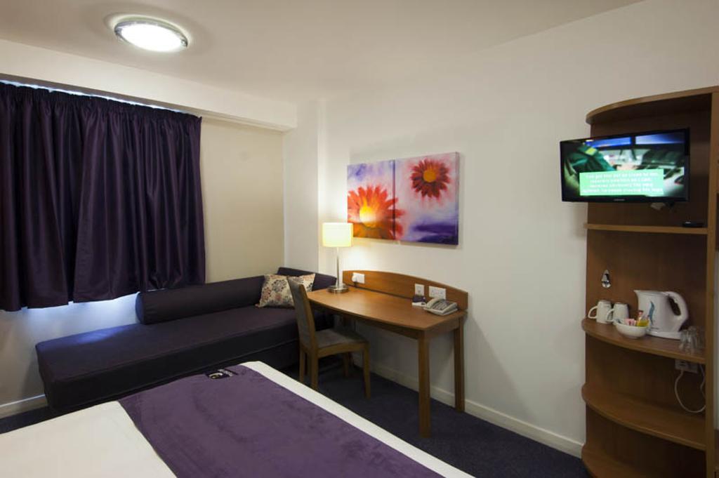 Premier Inn Inverness Centre - River Ness Oda fotoğraf