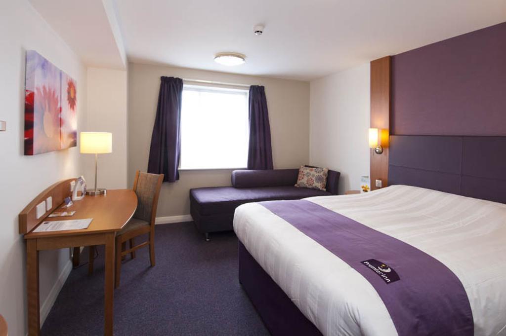 Premier Inn Inverness Centre - River Ness Dış mekan fotoğraf