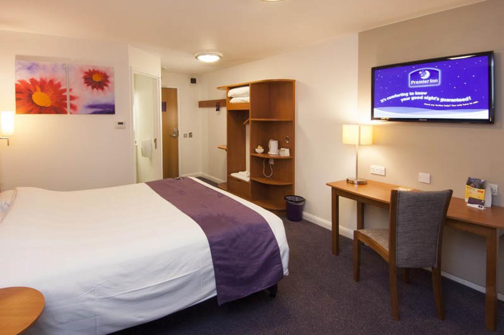 Premier Inn Inverness Centre - River Ness Dış mekan fotoğraf